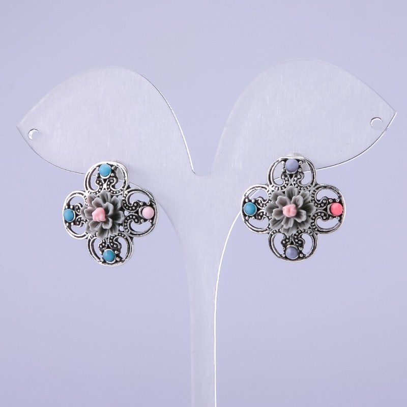 Gray earrings 'Asters', 22 mm diameter