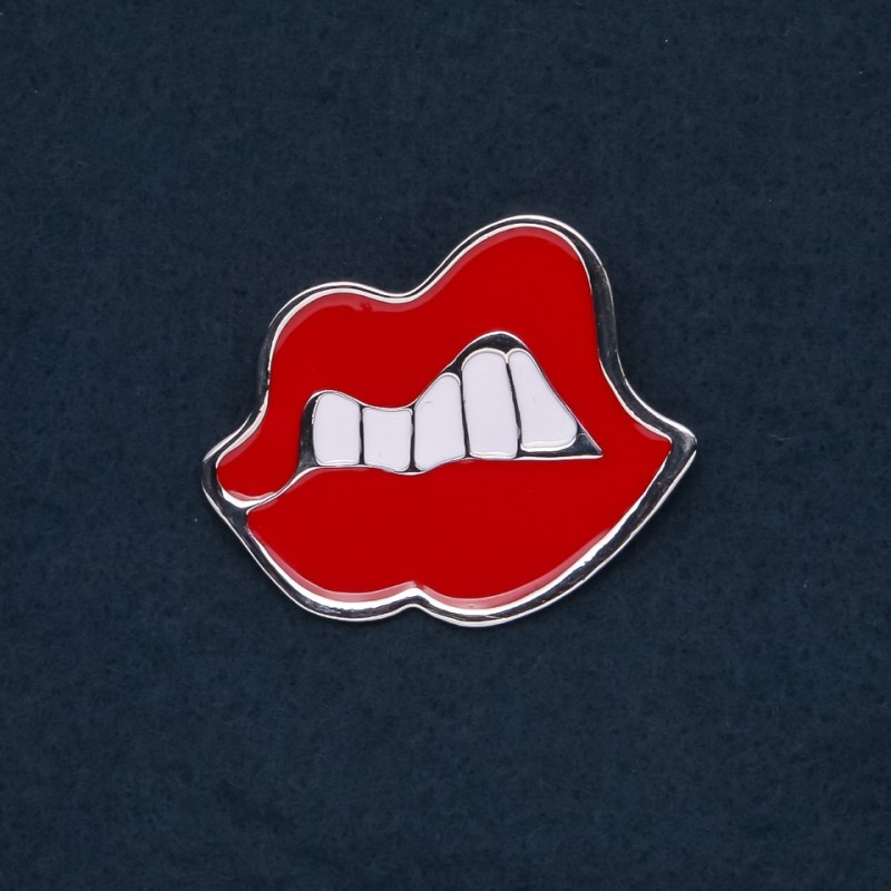 Sale! Brooch 'Lips' 46x37mm