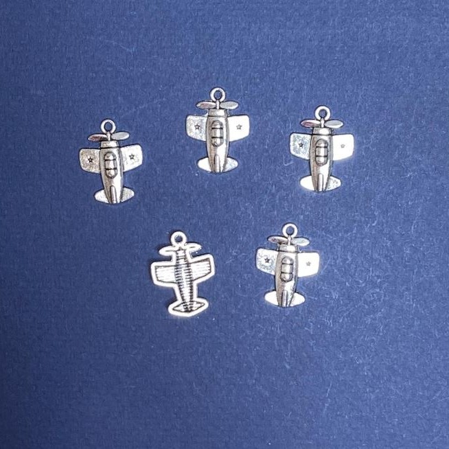 Discount! Airplane Pendant Findings 15x20mm Packaging 20g +/- 15 pcs