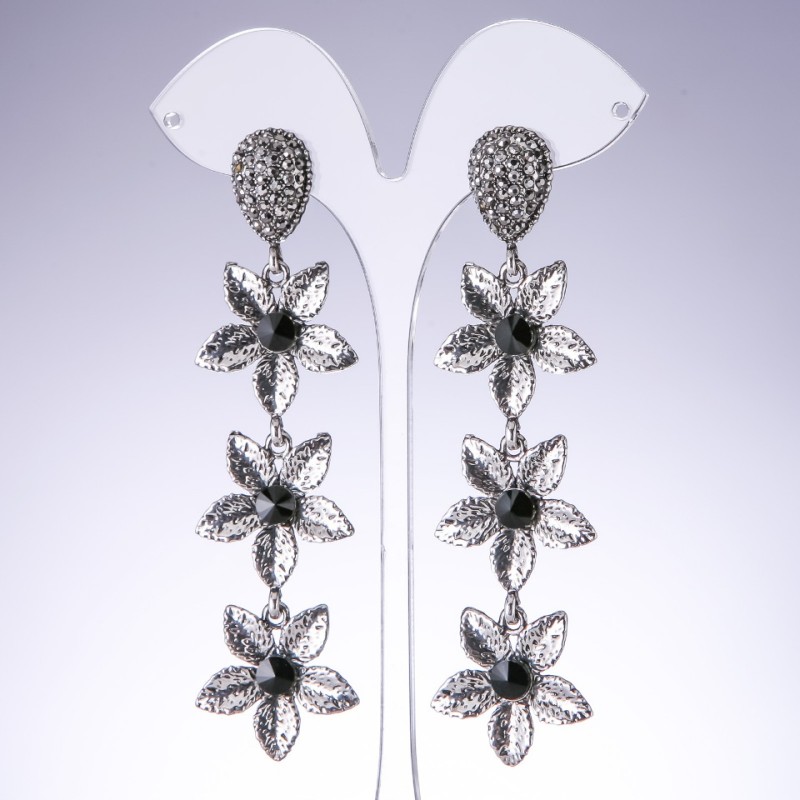Lilies Earrings with Black Crystals