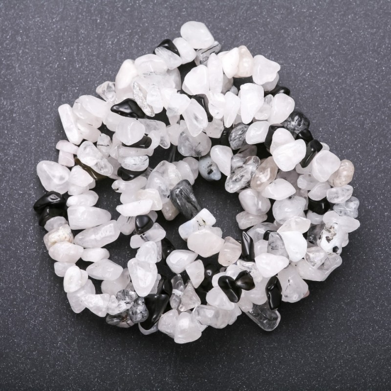 Beads of natural stone Rutile quartz 'Hairy', white quartz, black agate on a thread, chip beads, 5-8 mm diameter (±), length 85 cm