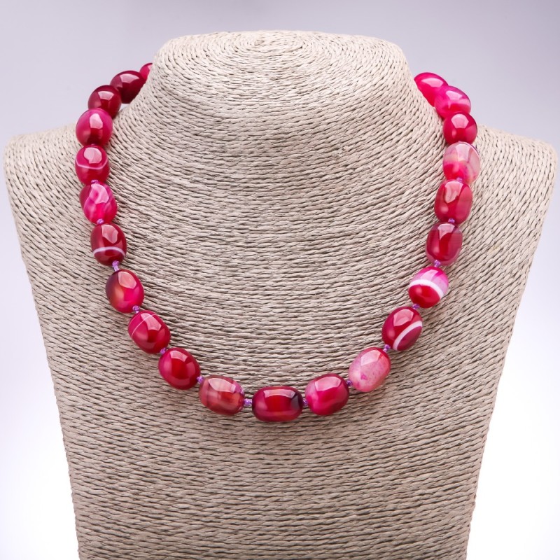Eye-shaped Raspberry Agate Necklace, Oval Beads 16x11 mm, 45 cm long
