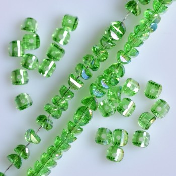 Crystal beads in Swarovski style, light-green with a purple 'Gasoline' coating, diameter 2.5×4 mm, thread length 48 cm