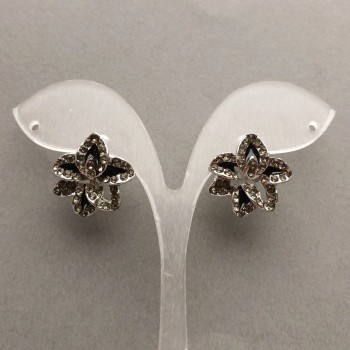 Stud earrings in free-form flower shapes, adorned with rhinestones, silver-plated / 20mm