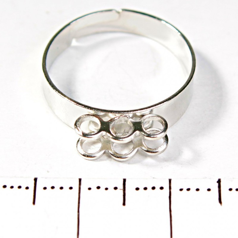 Price per pack / 10 pcs. 10 mm Ring base with 6 loops