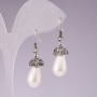 Teardrop-shaped imitation pearl drop earrings with dark rhinestones (silver-tone metal) 3.5 × 1 cm
