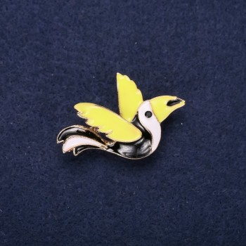 Discount! Bird Enamel Brooch in Black, White, and Green, 24×37 mm, Gold-tone Metal