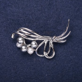 Discount! Marked Down Brooch 'Pearl Bouquet' Gray and White, 50x22mm, Silver-Tone Metal