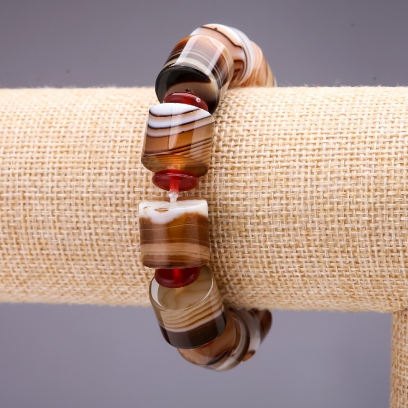 Agate Barrel Bracelet 15x12 mm, 18 cm on elastic cord