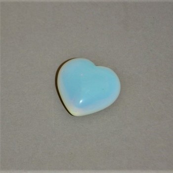 Moonstone Heart-Shaped Souvenir 37x40 mm
