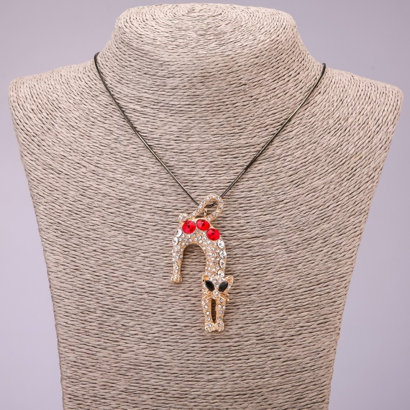 Pendant 'Cat' with crystals on a long metal chain in 'Black Gold', diameter 31x65 mm, length 70 cm