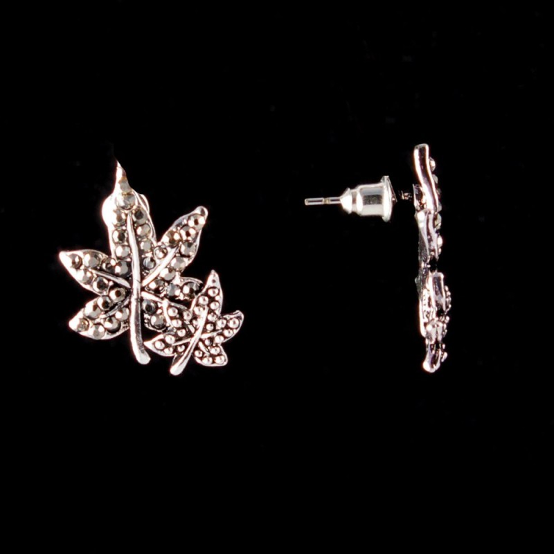 Stud Earrings Maple Leaf, dark crystals, silver-tone metal, 20mm