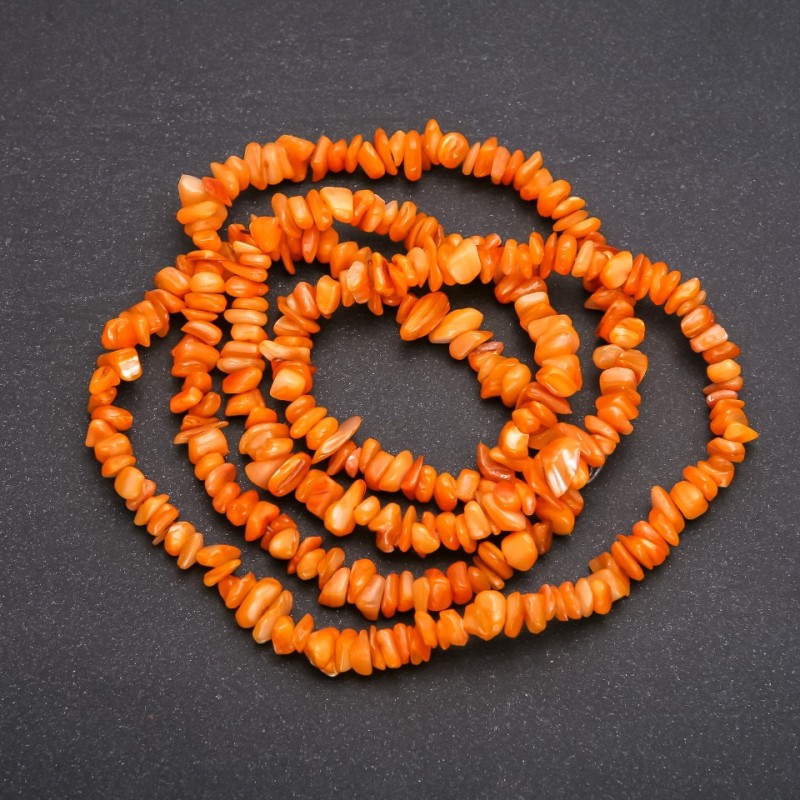 Beads on thread - Pearl-toned chip, 7 mm diameter (±), 80 cm length