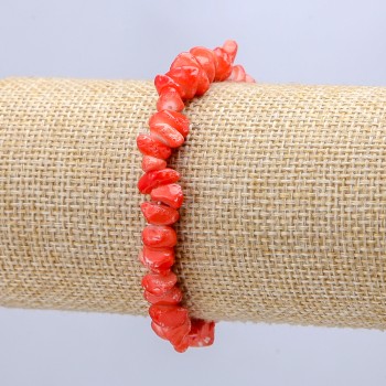 Toned mother-of-pearl bracelet on elastic, chiplets 7(±)mm, length 18 cm