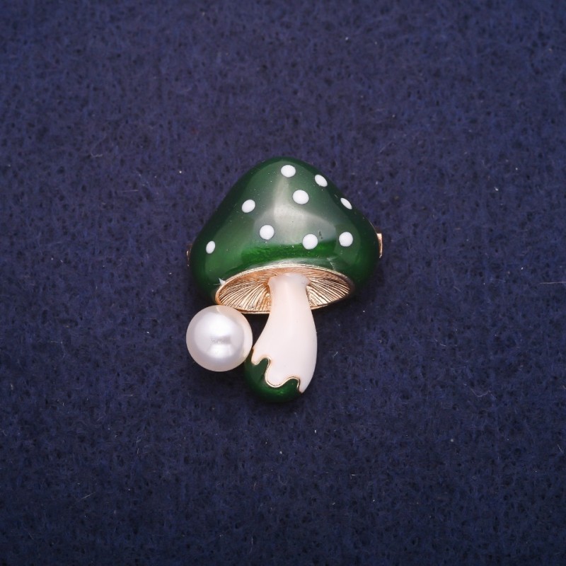 Discount! Mushroom Brooch with Green Cap, 22x28mm, Metal Color 'Gold'