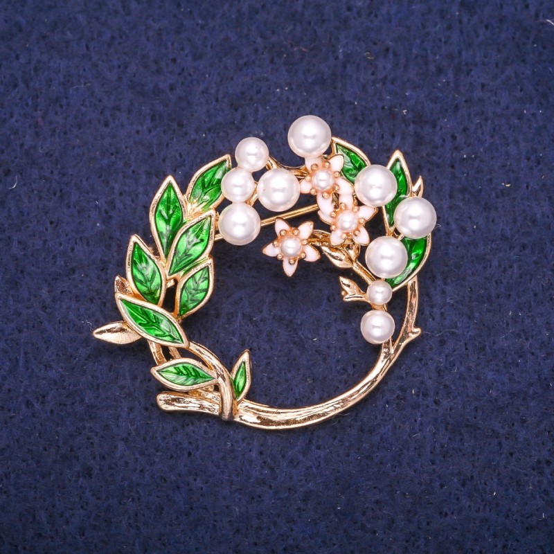 Sale! Brooch 'Wreath' with pearls and enamel, white and green color 41x35mm, golden metal