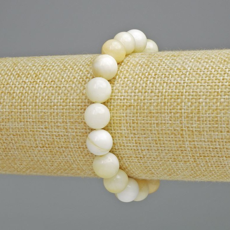 Bracelet Pearlescent White Balamut, smooth bead, 10 mm diameter, 18 cm length (stretch)