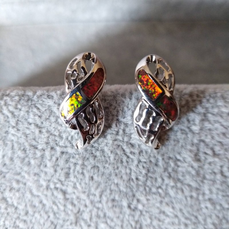 Delicate lace stud earrings, opal imitation inlay, silver-tone / 20×10 mm