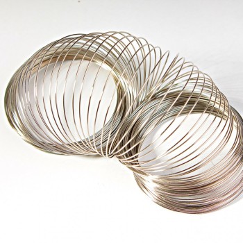 Memory wire thickness, diameter 0.6 mm, coil diameter 5.5 cm (±) price per 100 g