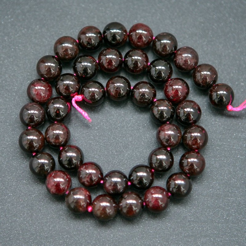 Garnet beads from natural stone, smooth round beads, diameter 10 mm (+/-), length 38 cm