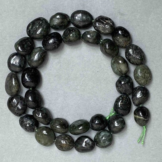 Beads of natural stone Seraphinite, lentil-shaped, diameter 10x12 mm, length 39 cm (+)