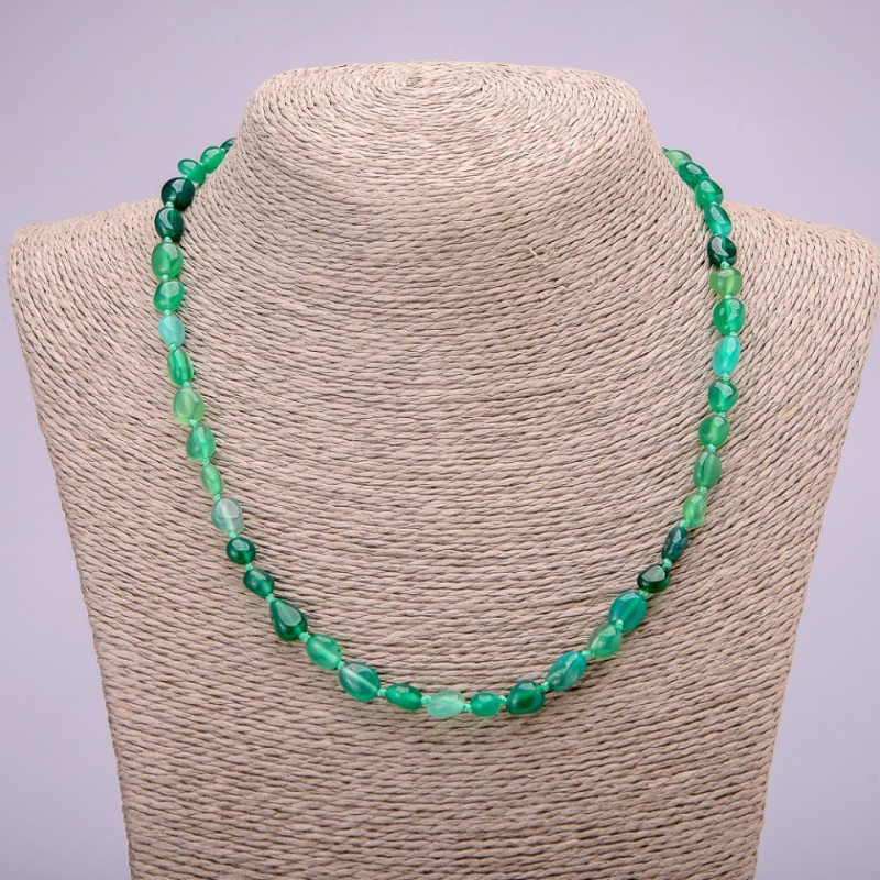 Necklace with natural green agate, faceted, bead diameter 7×9 mm (±), length 48 cm