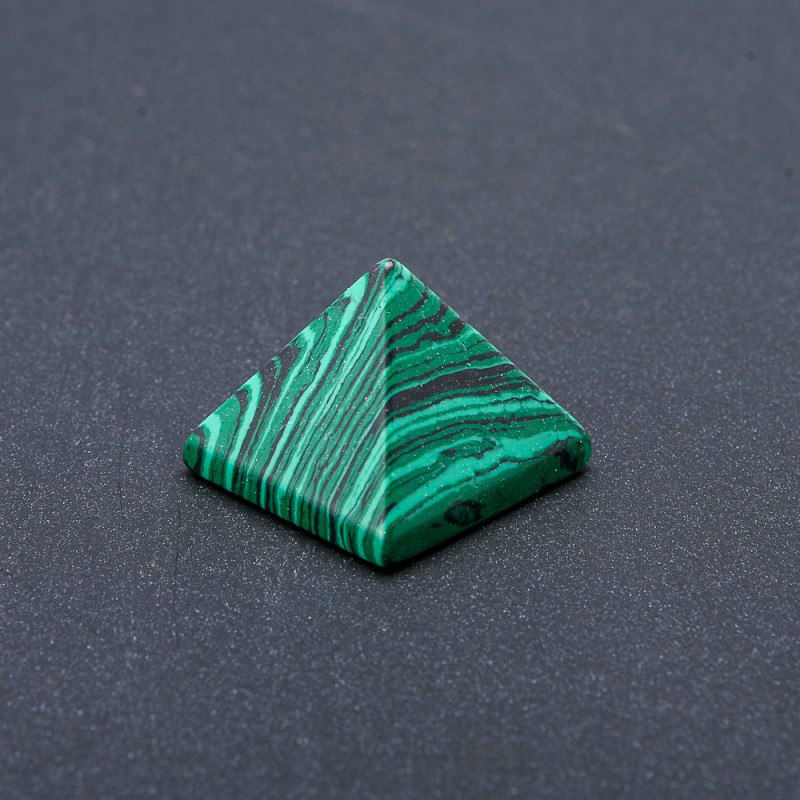 Malachite (pressed) souvenir pyramid, height ±24 mm, length ±29 mm