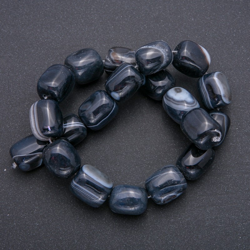 Beads on a fishing line from natural agate, barrel-brick shape, 20×15 mm, length 38 cm (±)