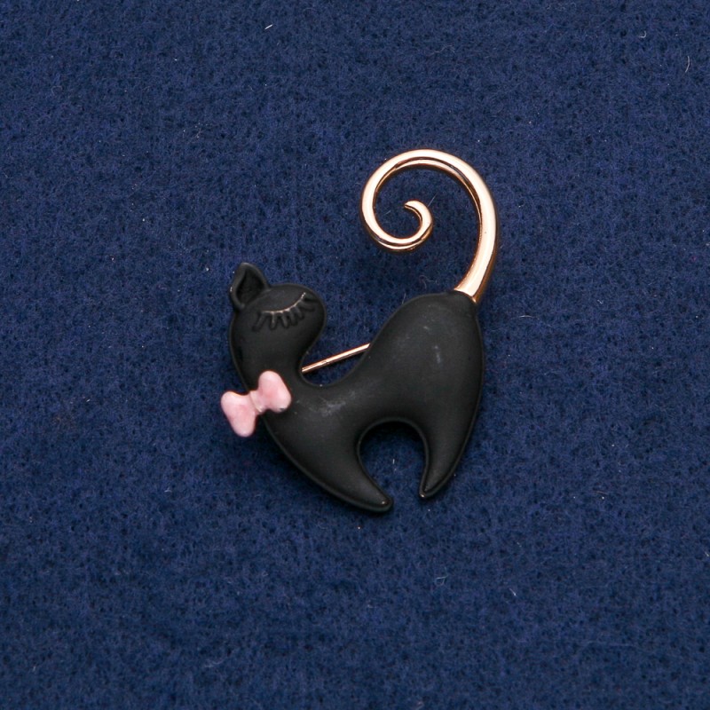 Cat Brooch with Pink Bow, black matte enamel, gold-tone metal 39x37 mm +