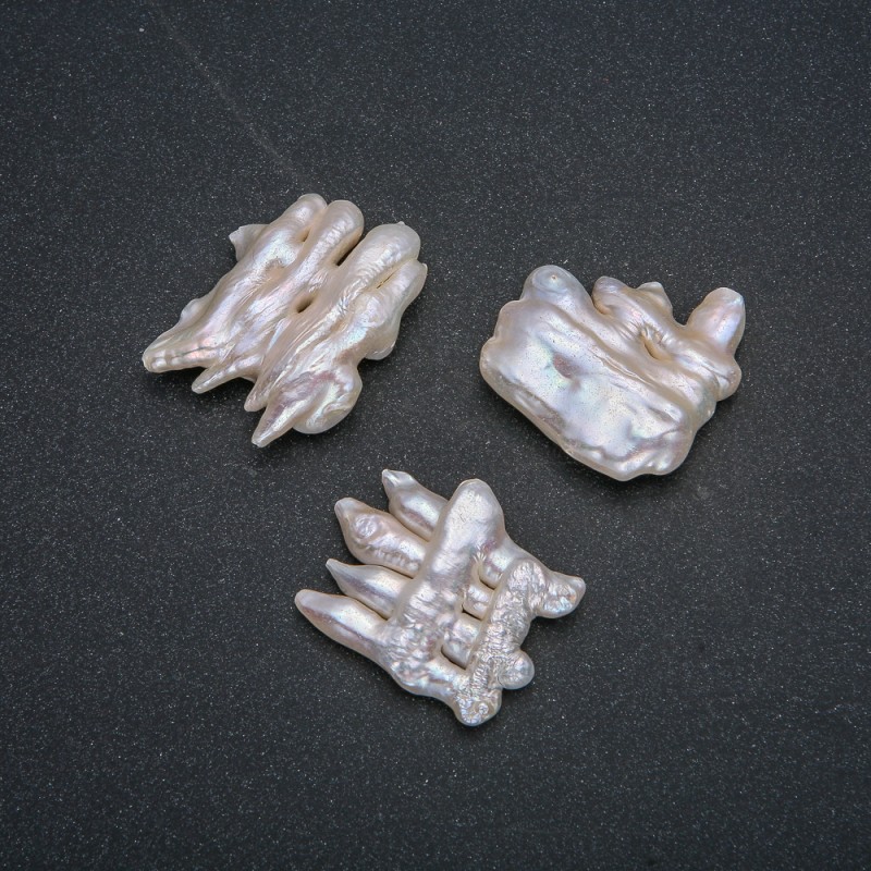 Baroque Pearl Findings 3x3.5 cm, through-hole, per piece