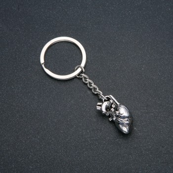 Keychain 'Heart', dimensions 27×13 mm, length 8 cm; silver-colored metal