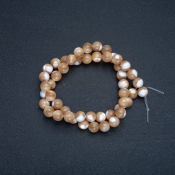 Beads on thread - natural beige mother-of-pearl. Smooth bead, diameter 8 mm, length 39 +
