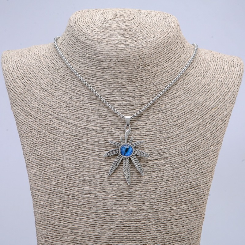 Pendant 'Hemp Leaf with Dragon Eye' 38×55 mm on a chain, length 65 cm, color: Silvery metal