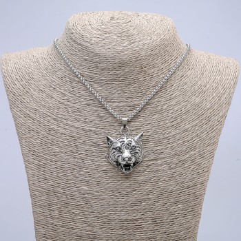 Pendant 'Tiger Head' 45x30 mm on chain, length 70 cm, silvery metal