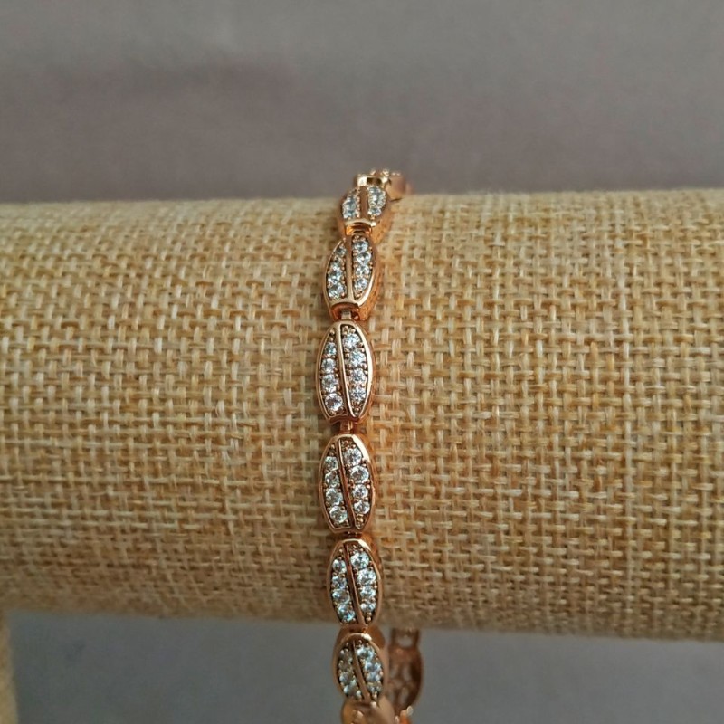 Xuping Bracelet with 18K Gold Plating and White Crystals