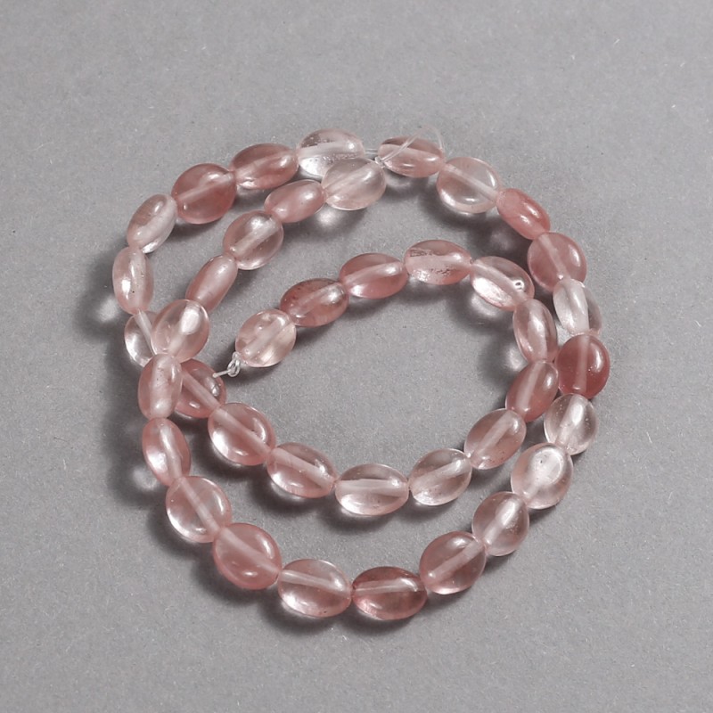 Beads on thread, natural Chalcedony, smooth oval, diameter 10x8mm + -, length 39 cm +