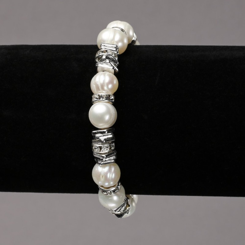 Elastic bracelet with freshwater pearls, silver-tone inserts, and rhinestones, diameter 8-10 mm, length 18 cm