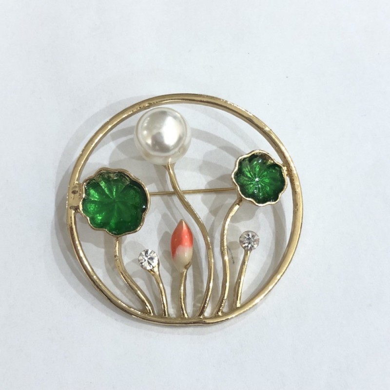 Discount! Plants Brooch with enamel, white rhinestones and a bead, gold-tone metal 47mm +