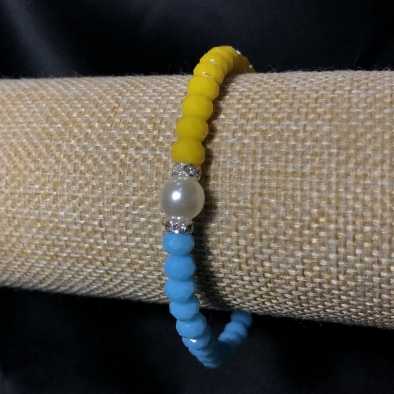 Elastic bracelet with Czech crystal and acrylic 'Ukraine' faceted rondels, diameter 6x4 mm, length 18 cm