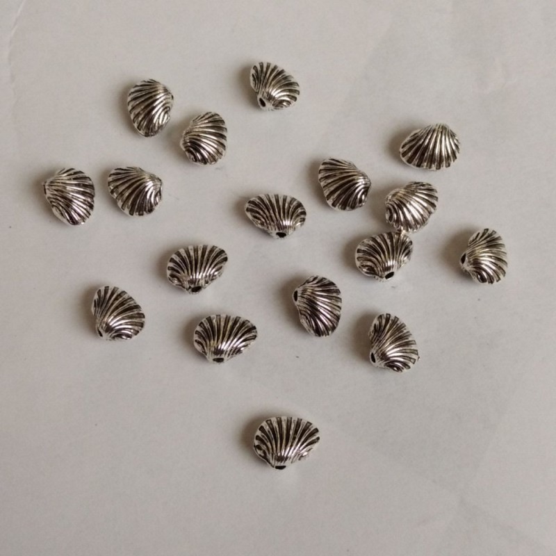 Shell Findings 10×9 mm, pack 20 g, approx. 16 pcs