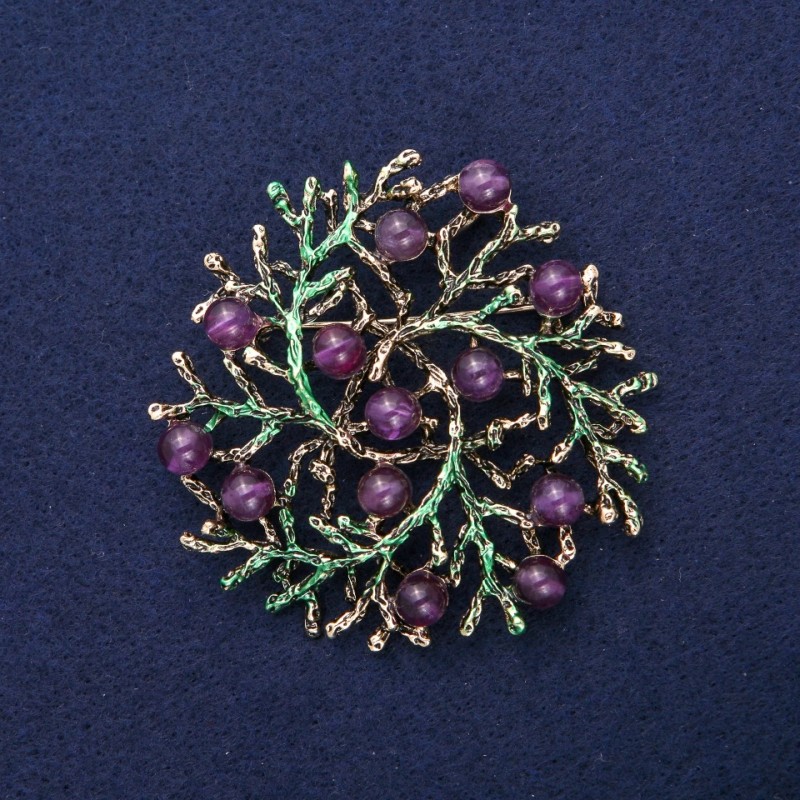 Brooch-pendant 'Sprigs' with natural Amethyst, green enamel, gold-toned metal 60mm