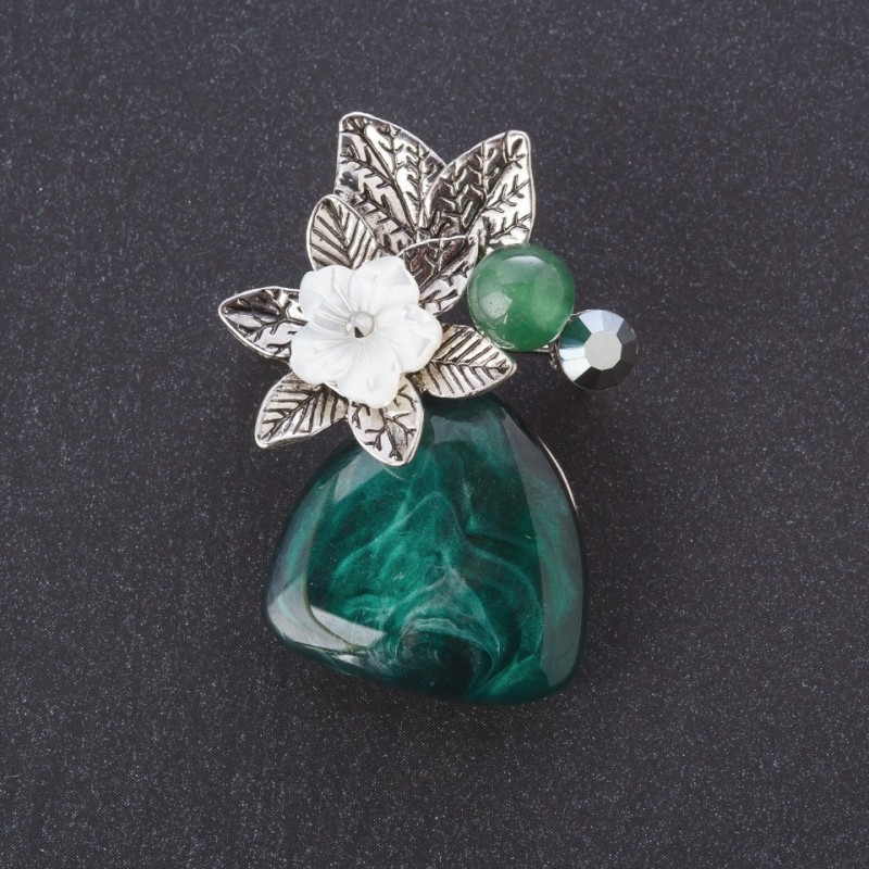 Brooch 'Pearlescent Flower Flora', nephrite bead (named after), agate cabochon in silver-toned metal