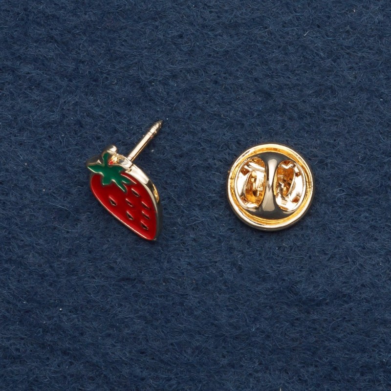 Brooch on twist clasp Strawberry 1.5×1 cm yellow metal