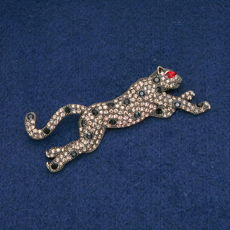 Leopard Brooch with Golden and Black Crystals