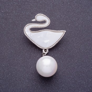 Brooch 'Swan' in silver metal color