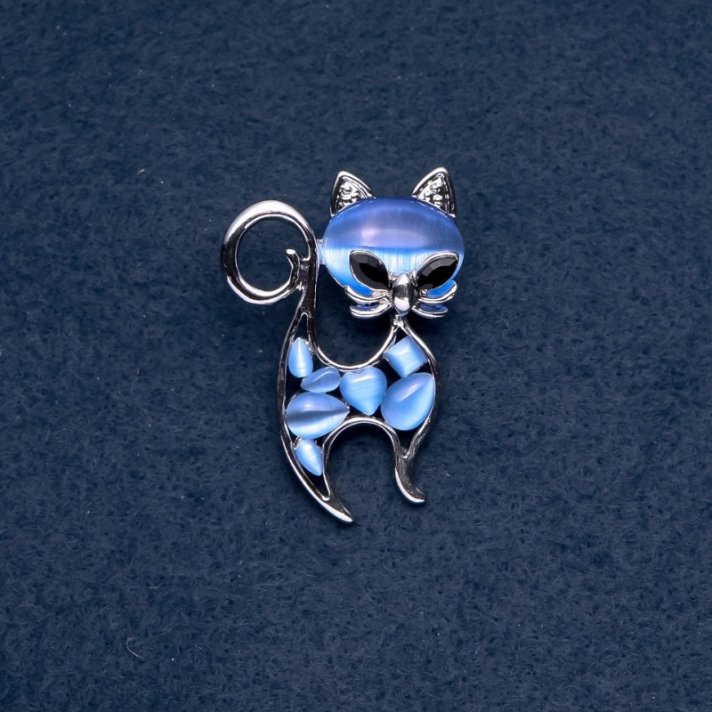 Brooch 'Kitty' Blue Cat's Eye, Silver Metal Color, 30×45 mm