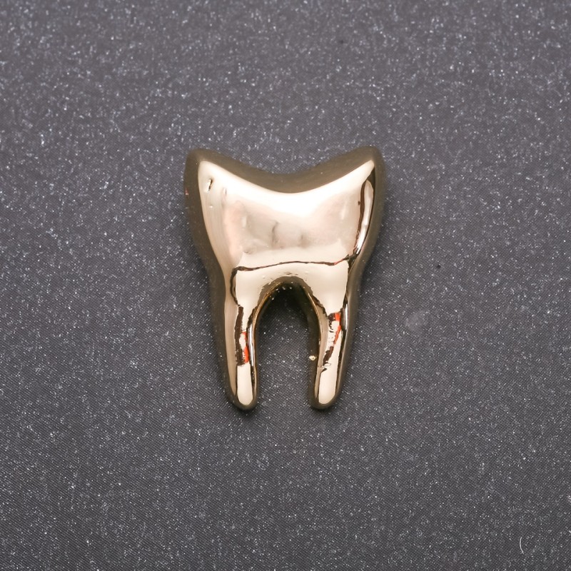 Brooch Golden Tooth in Yellow Metal 17×23 mm
