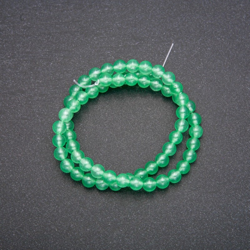 Jade beads smooth ball, diameter 6 (+/-) mm, length 38 cm