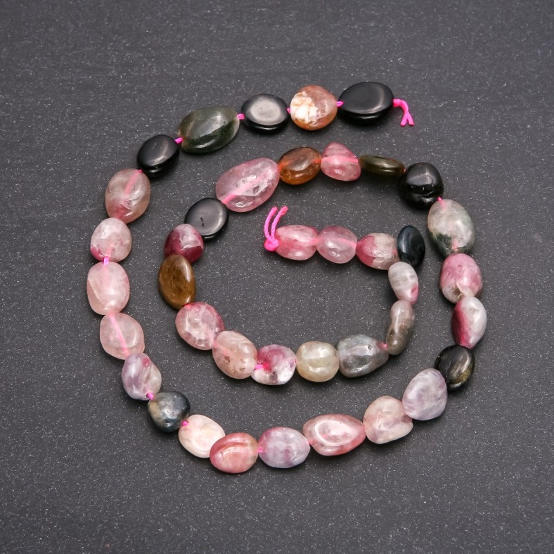 Tourmaline beads, tumbled, diameter 8x10 mm (±), length 38 cm