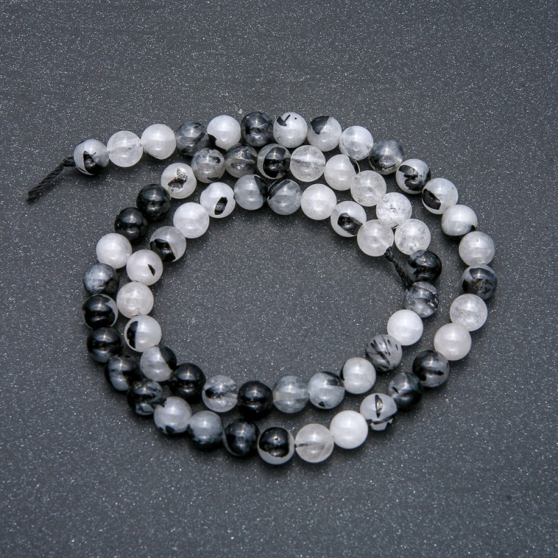 Beads on a thread of natural quartz — smooth round beads, rutilated quartz, diameter 6mm ±, length 39cm